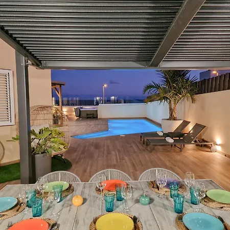 Dom wakacyjny La Casa De Playa - Piscina Y Jacuzzi A 50m Del Mar