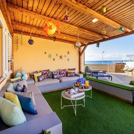 Dom wakacyjny La Casa De Playa - Piscina Y Jacuzzi A 50m Del Mar