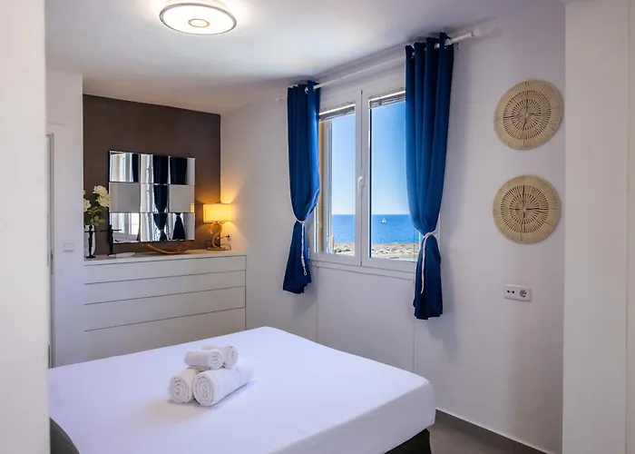 Holiday home La Casa De Playa - Piscina Y Jacuzzi A 50m Del Mar *