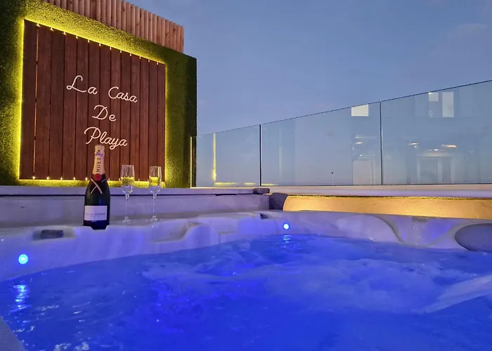 La Casa De Playa - Piscina Y Jacuzzi A 50m Del Mar Holiday home *