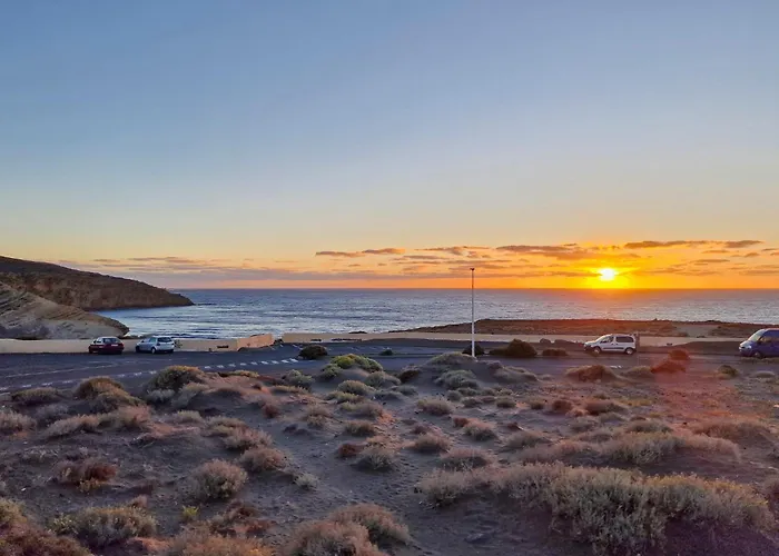 La Casa De Playa - Piscina Y Jacuzzi A 50m Del Mar Holiday home *